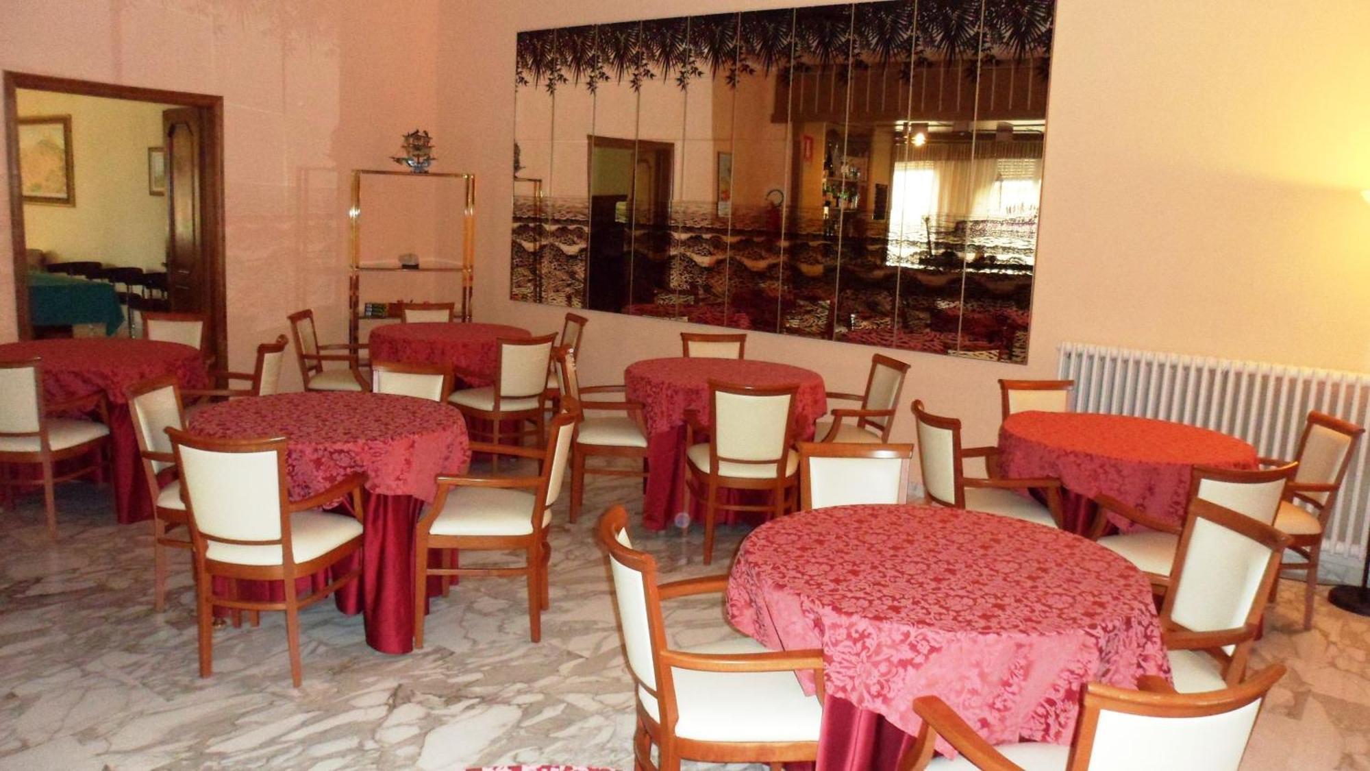 Hotel Reali تْشيانشانو  تيرمي المظهر الخارجي الصورة